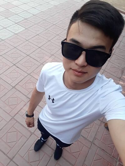  ,   Ruslan, 33 ,   ,   , c 