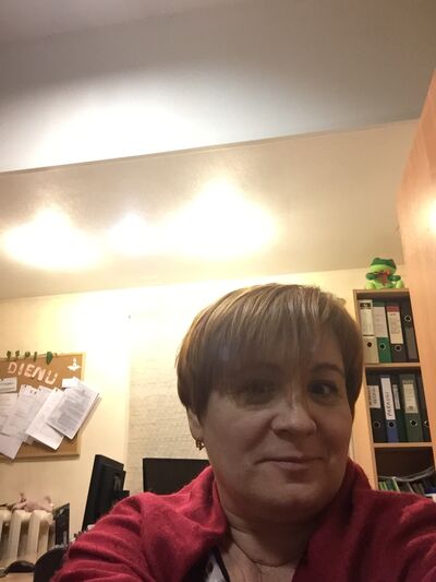  ,   Ilona, 48 ,   ,   , c 