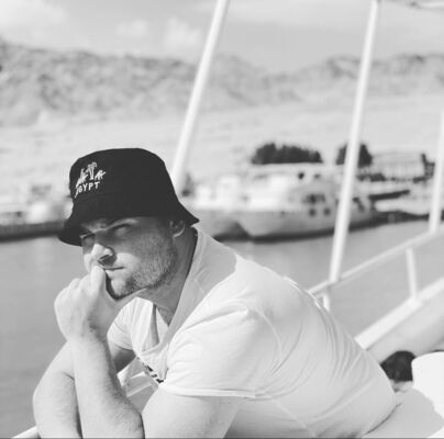  ,   Nikita, 31 ,   ,   