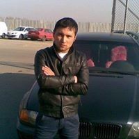   ,   Radnis, 33 ,   