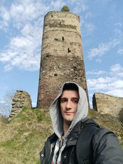  Straz,   , 29 ,   ,   