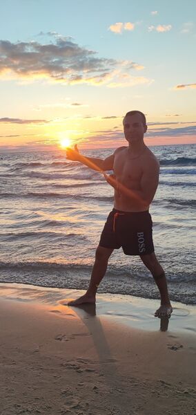  Azor,   Vadim, 38 ,     , c 