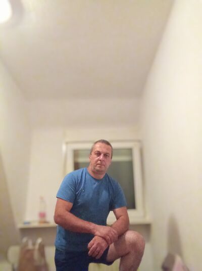  ,   Davit, 45 ,   ,   