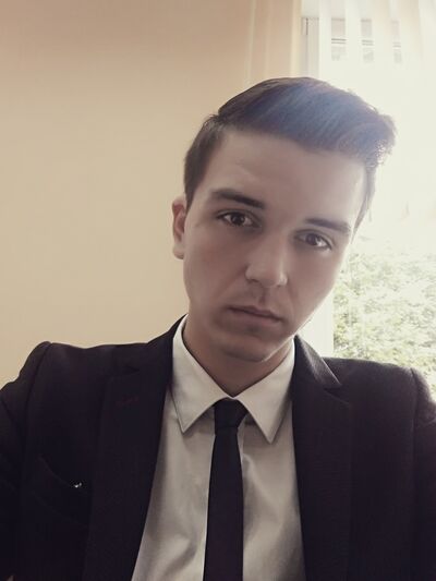  ,   Daniel, 25 ,   
