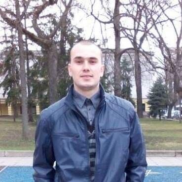  ,   Iulian, 32 ,  