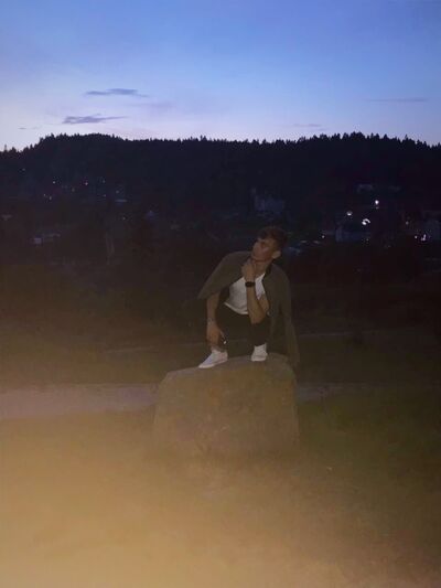  ,   Tvoumalchik, 26 ,   ,   , c 