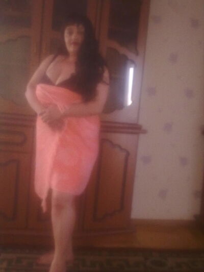  ,   LIKA, 42 ,   ,   , c 