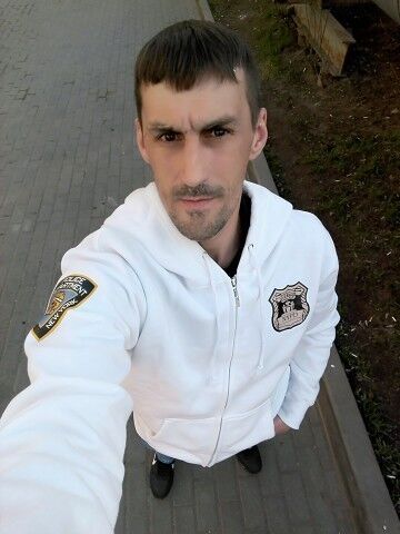  ,   Aleksei, 42 ,   ,   , c 