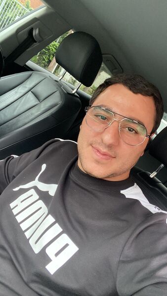  ,   Arman, 33 ,   ,   