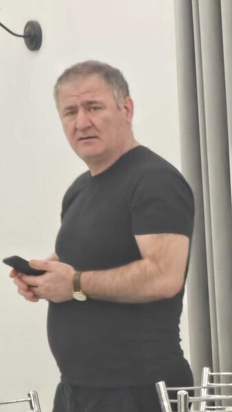  ,   Artur, 49 ,   ,   