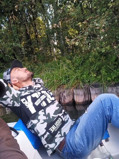  ,   Mardonbek, 27 ,   ,   , c 