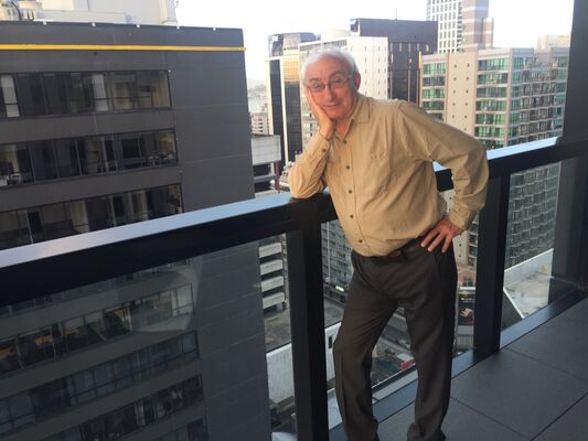  New York City,   Yuriy, 70 ,   ,   