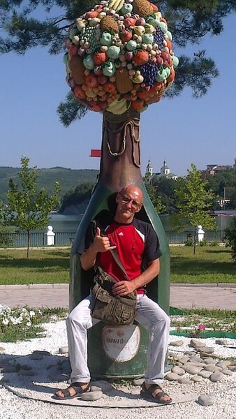  ,   Igor, 54 ,   