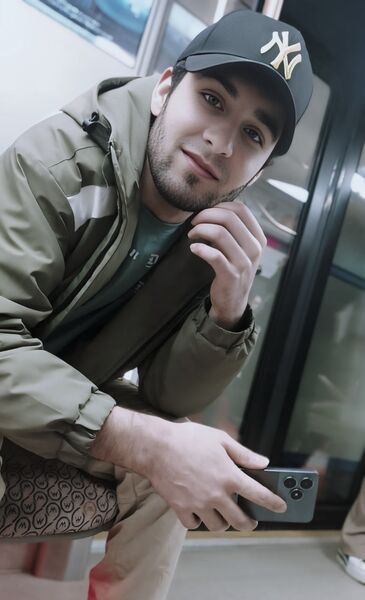  ,   Jeyk, 27 ,   c 