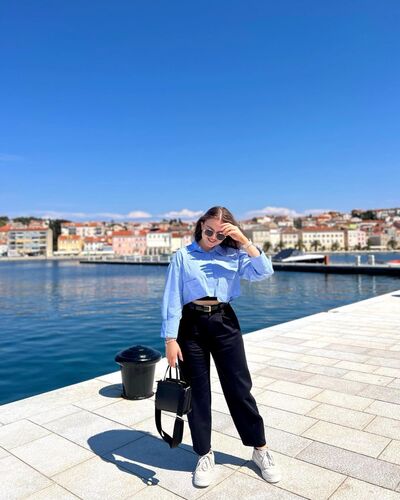  ,   Zlata, 30 ,   ,   