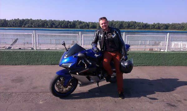  ,   Oleg, 40 ,   