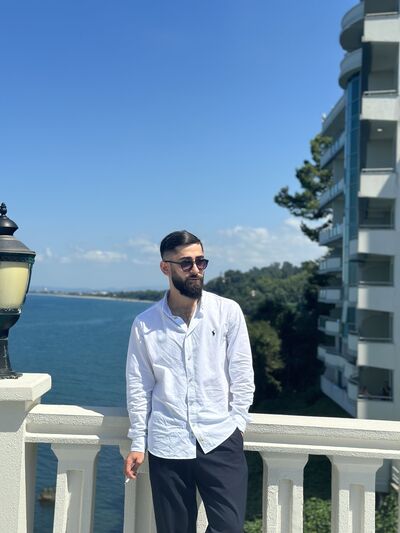  ,   Sergi, 25 ,   ,   