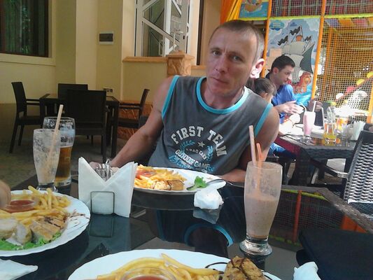  ,   Hennadii, 46 ,   ,   , c 
