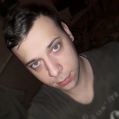  ,   Ruslan, 37 ,   ,   , c 