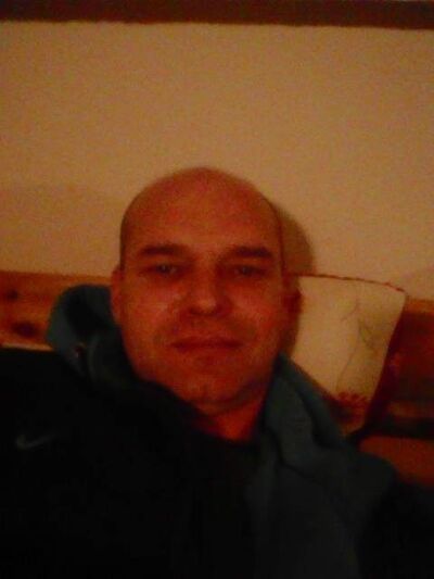  ,   Eduard, 48 ,   