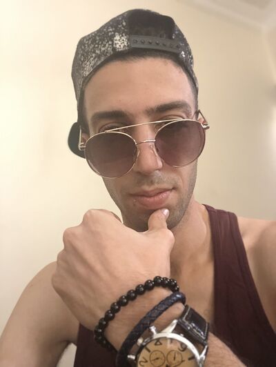  -,   Rami, 33 ,   ,   , c , 