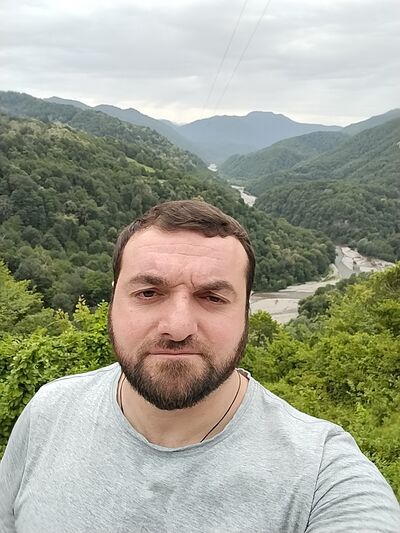  ,   Titan, 41 ,   ,   