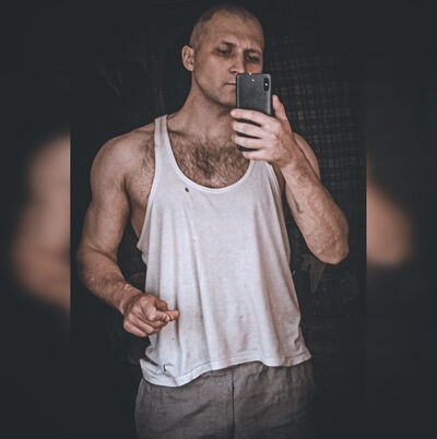  ,   Carlo, 33 ,   ,   , c , 