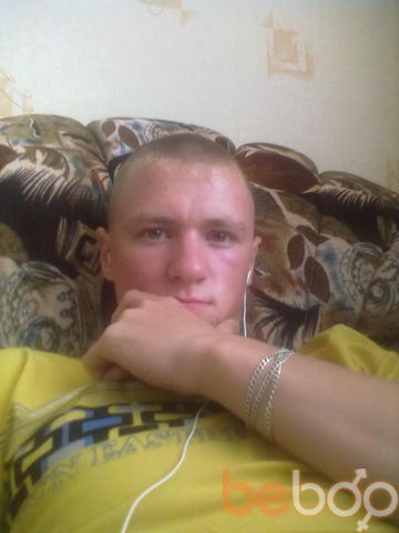  ,   Alex, 32 ,   