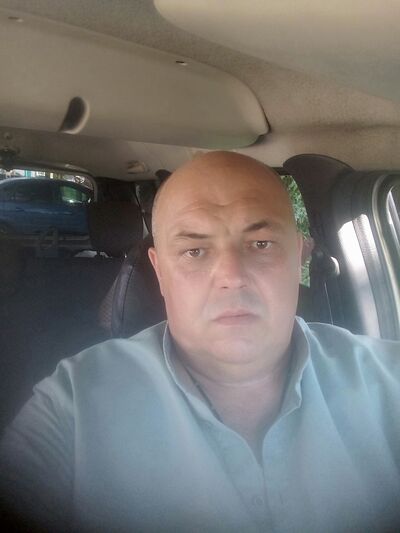  ,   Nik, 53 ,  