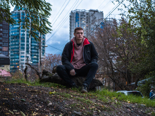  --,   Dima, 25 ,   ,   