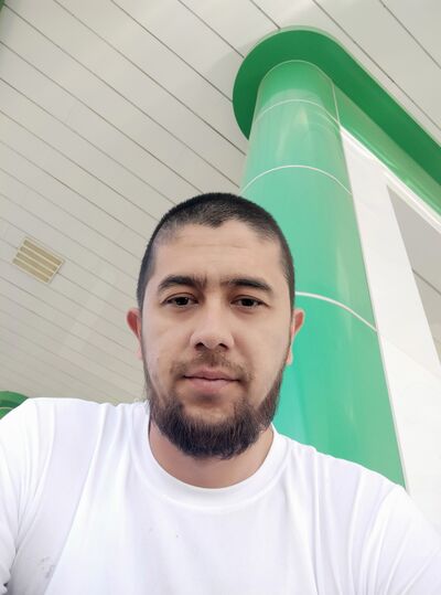  ,   Bexruz, 39 ,   ,   