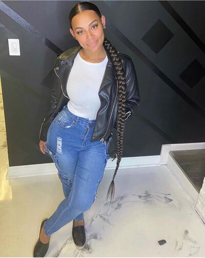  ,   Tary Gig, 39 ,   ,   