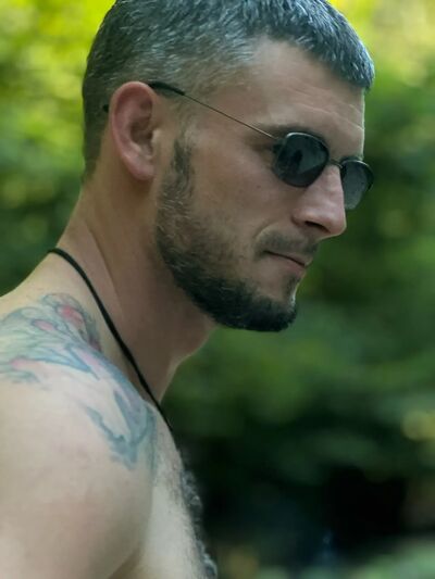  -,   Artem, 35 ,   ,   