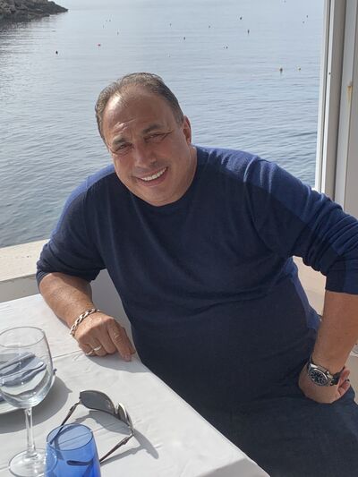  ,   Simon, 57 ,   ,   