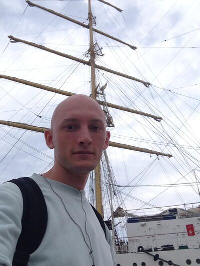  ,   Nik, 33 ,   ,   