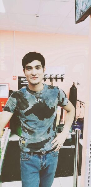 -,   Adik, 33 ,   ,   , c 