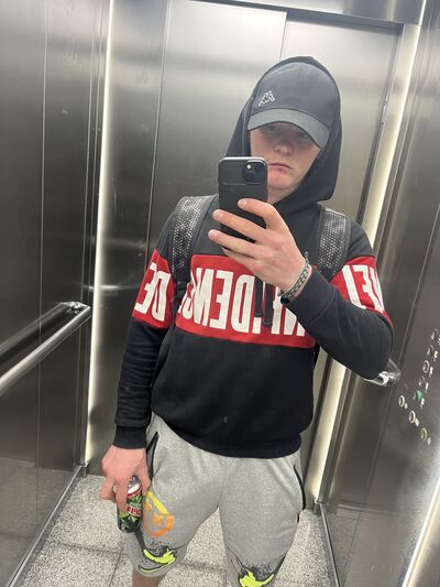 ,   Andrei, 18 ,   ,   