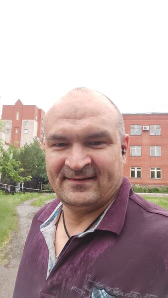  ,   Mik, 44 ,   ,   