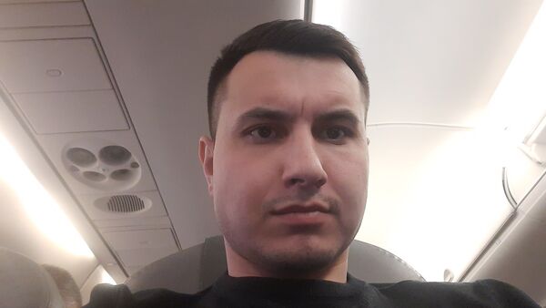   ,   Alex, 33 ,   ,   