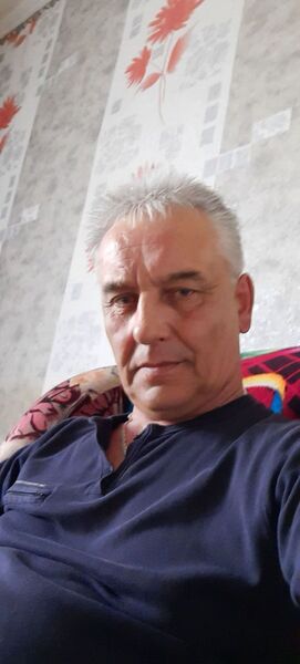  ,   Viktor, 64 ,   c 