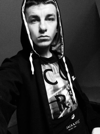  -,   Kornel, 26 ,   ,   , c 