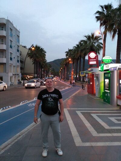 ,   Maksim, 32 ,   ,   , c 