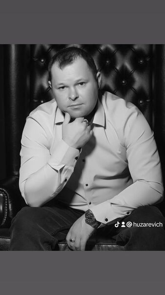  ,   Alex, 35 ,   ,   