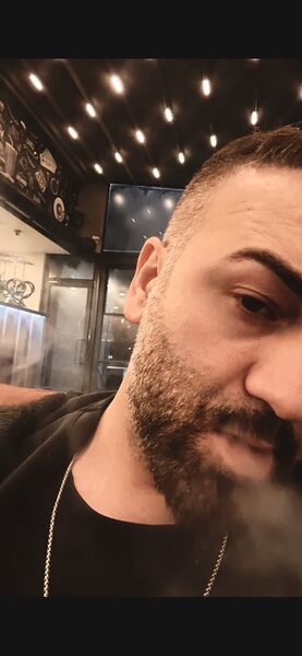  Esenyurt,   Burak, 38 ,   ,   