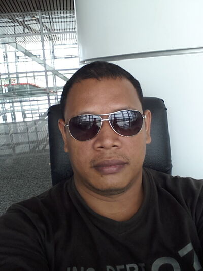  Denpasar,   Kris, 33 ,   ,   