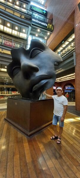  ,   Max, 42 ,   ,   