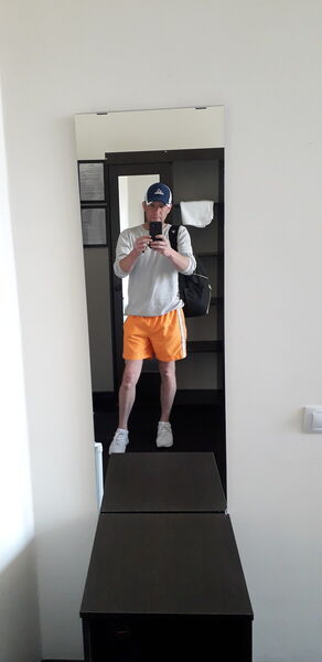  ,   Viktor, 45 ,   ,   , c 