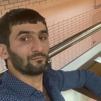  ,   Ali, 33 ,   ,   