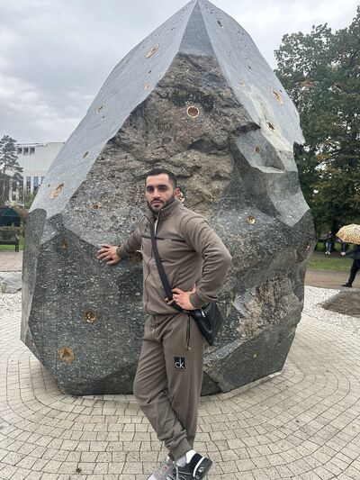  ,   Farid, 30 ,   ,   