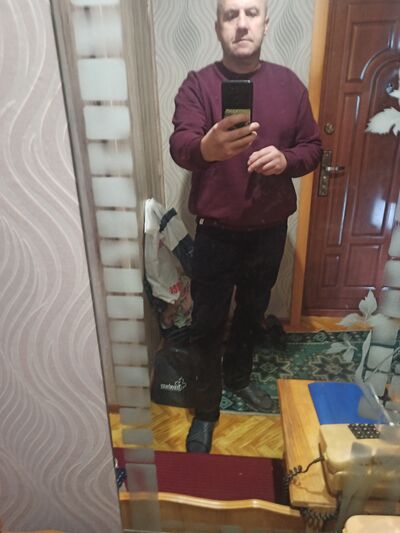  ,   Oleg, 53 ,   ,   